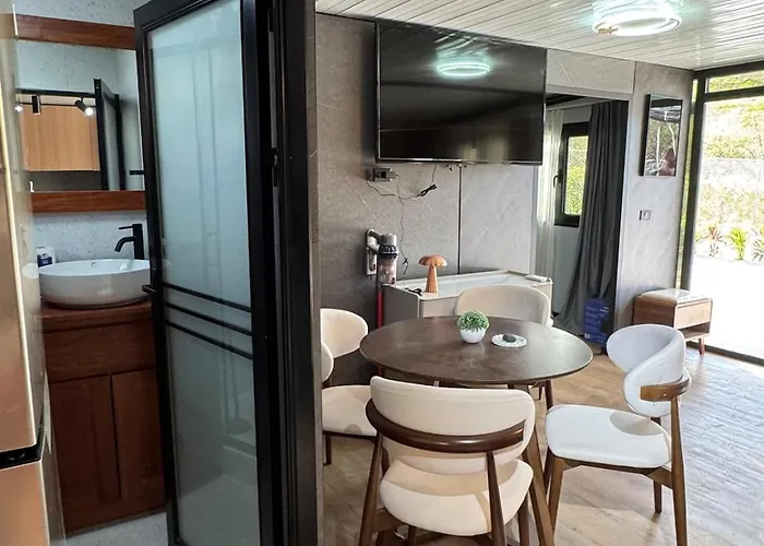 Casa Mosquero - Lovely 1 Bedroom In - Private And Serene Apartment *